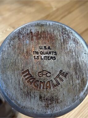 Magnalite 1 1/2 qt